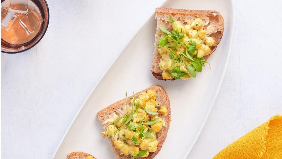Chickpea open sandwich